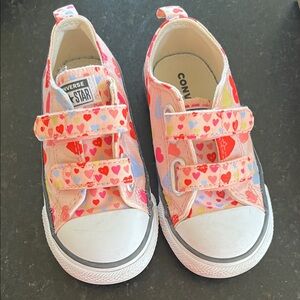 Converse Kids Pink Heart-Print Velcro Sneakers